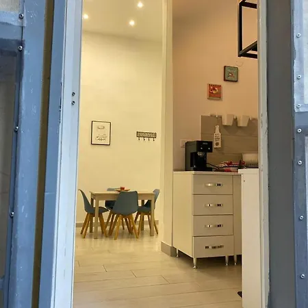 Centro Storico Loft Incantevole Con Giardino Neapel