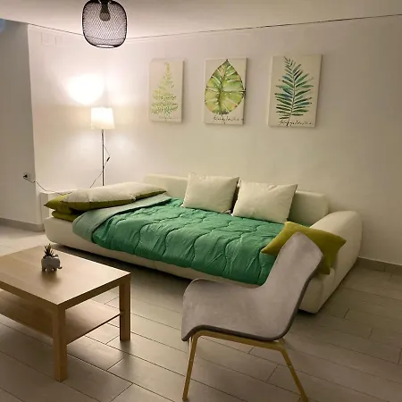 Centro Storico Loft Incantevole Con Giardino Lägenhet *