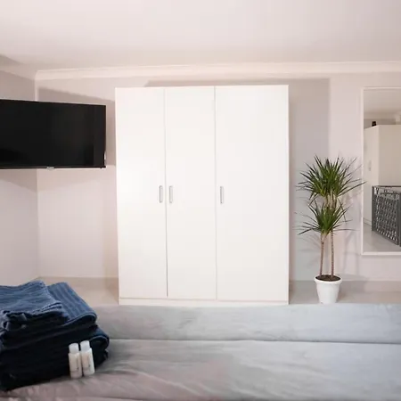 Lägenhet Centro Storico Loft Incantevole Con Giardino